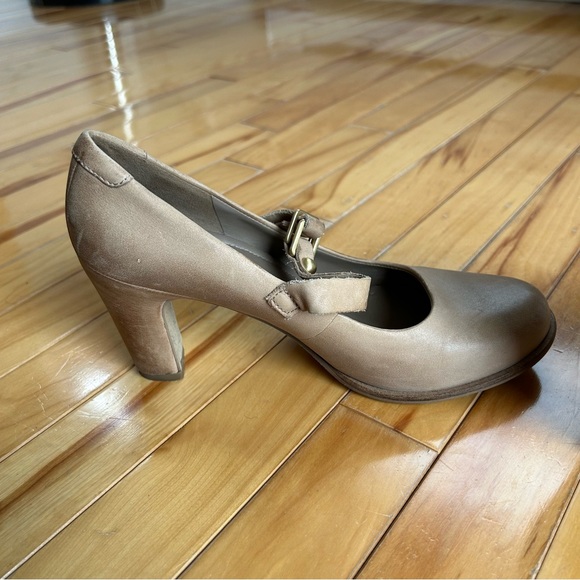 Ecco tan leather mary jane pump, size 39 - Picture 10 of 12